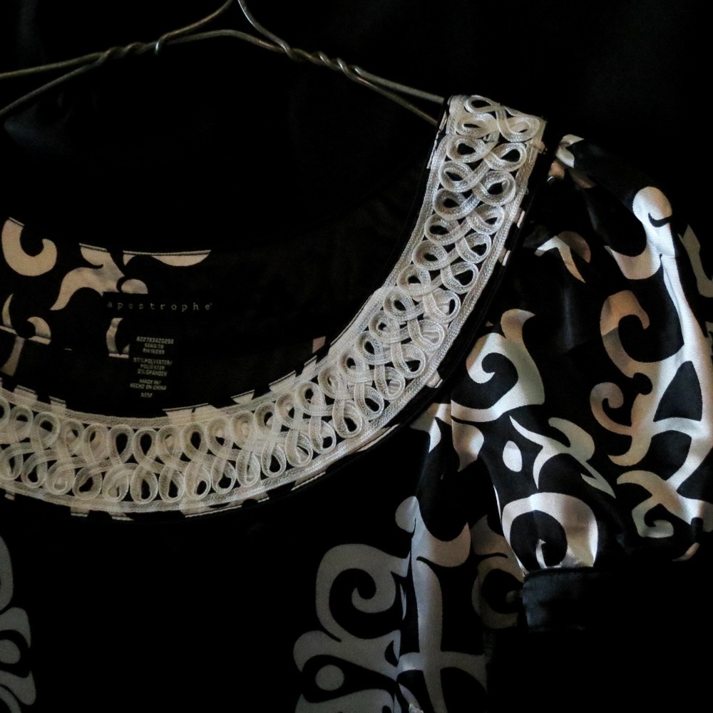 Apostrophe Stretch Satin Dress   Black & White